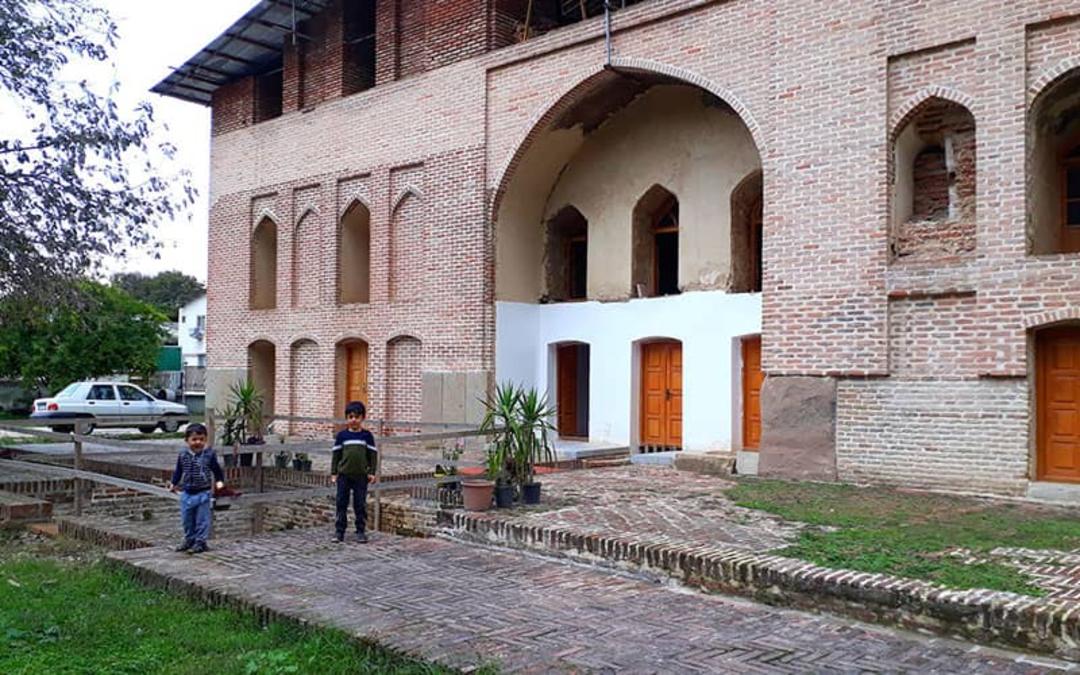 عمارت بازسازی شده باغ چشمه عمارت