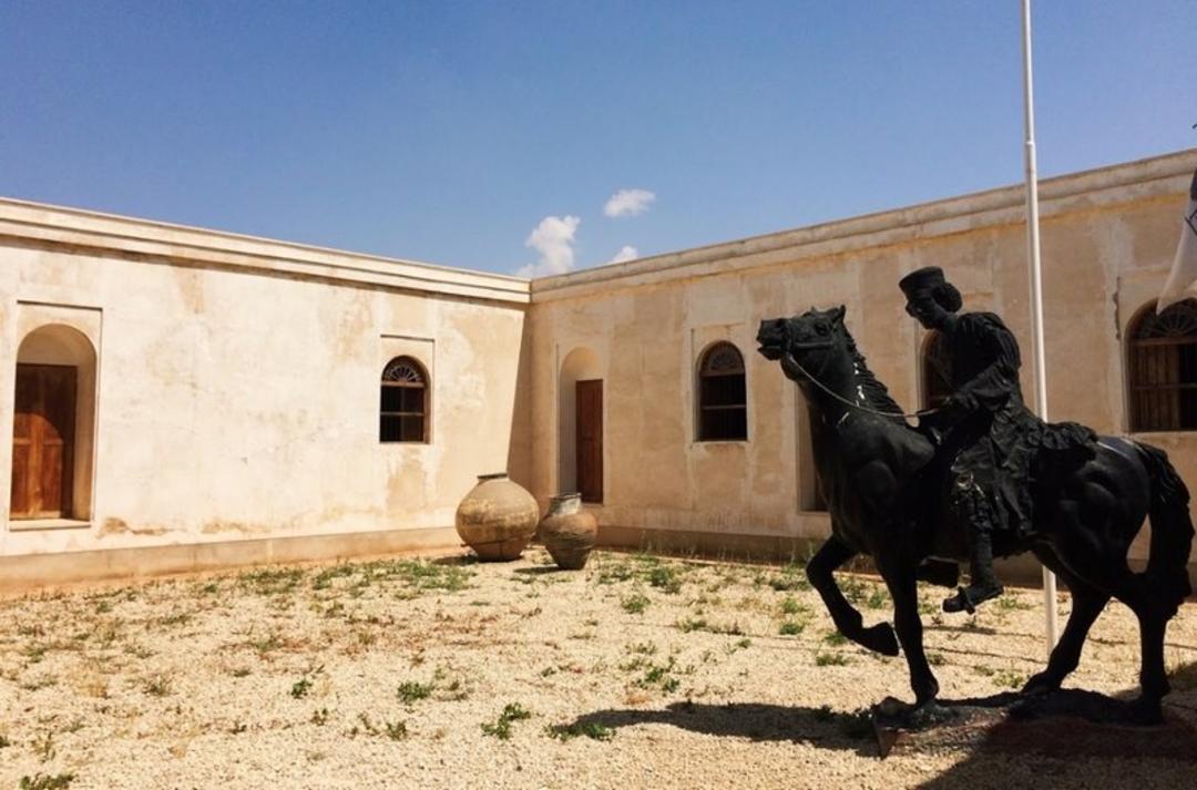 خانه رئیسعلی دلواری