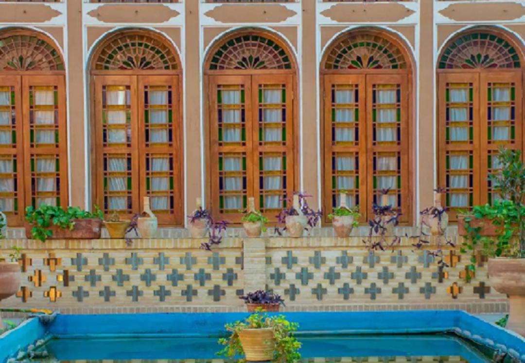 هتل سنتی مظفر یزد