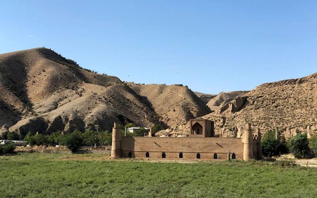 مدرسه و مسجد کریم ایشان 