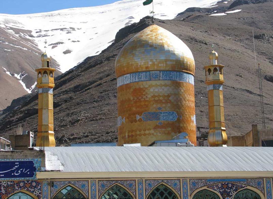 گنبد و گلدسته های امامزاده داوود کن
