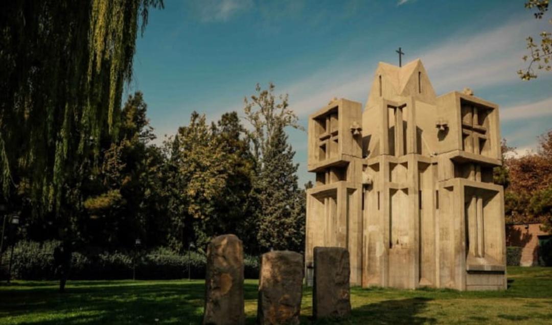 کلیسای کوچک صلیب مقدس