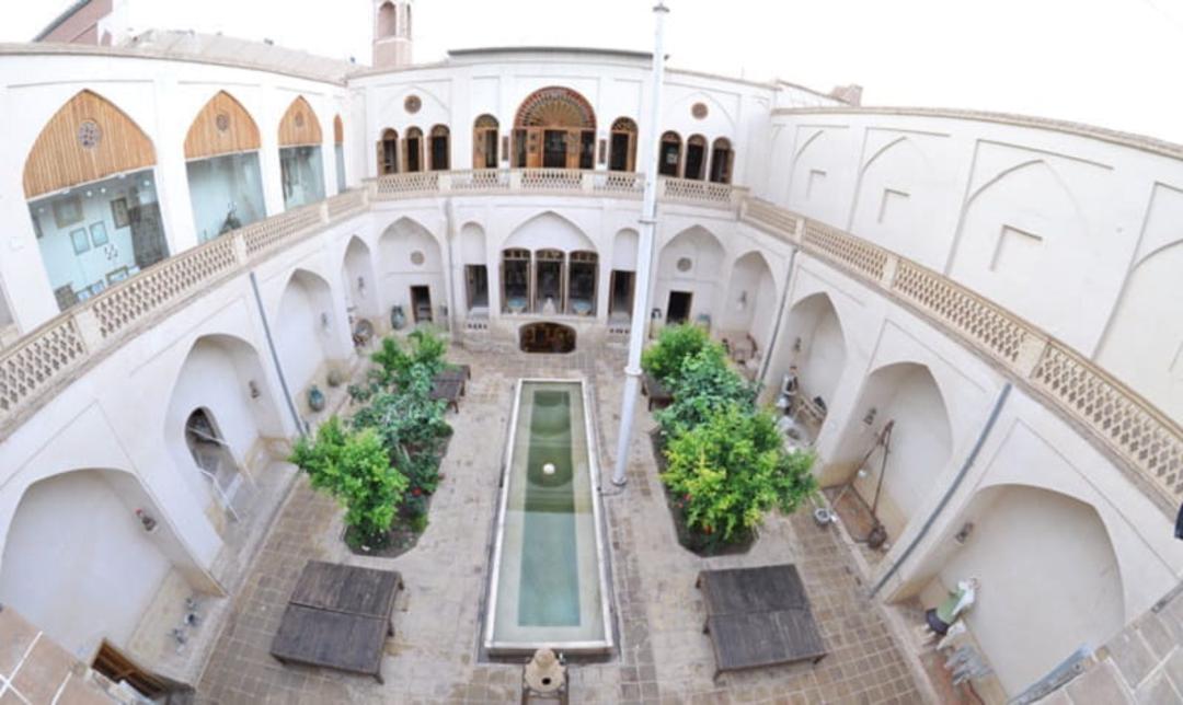 خانه تاریخی تاج