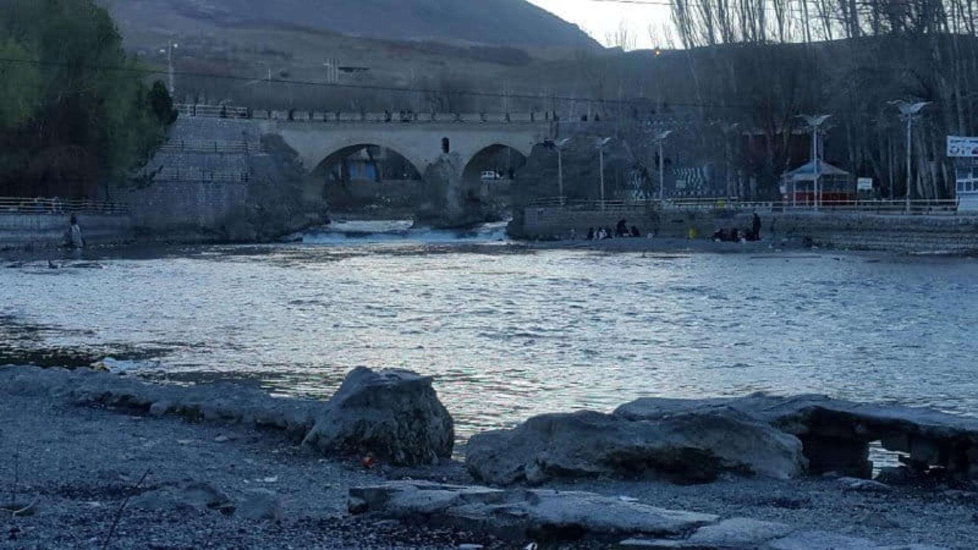 معماری  پل زمان خان