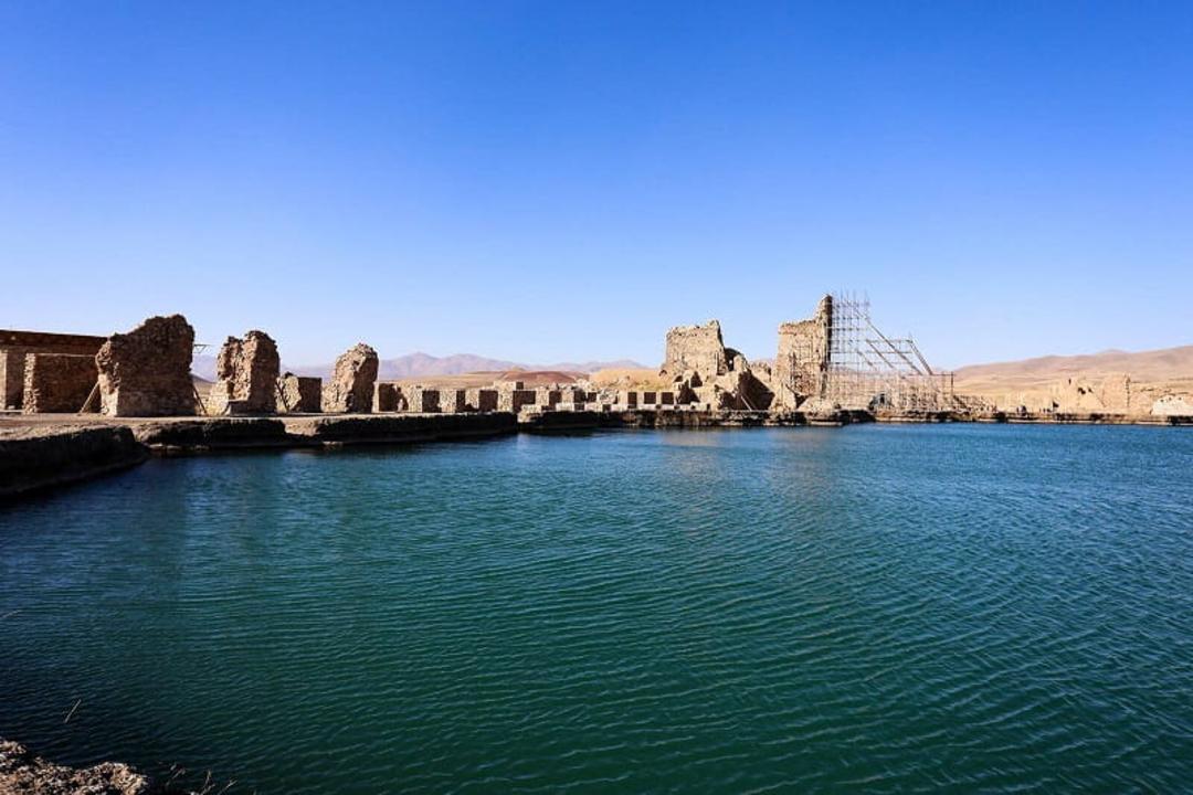 آتشکده آذرگشنسب