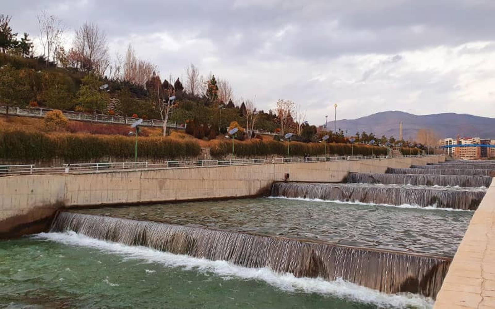 عبور رودخانه کن از میان پارک جوانمردان تهران