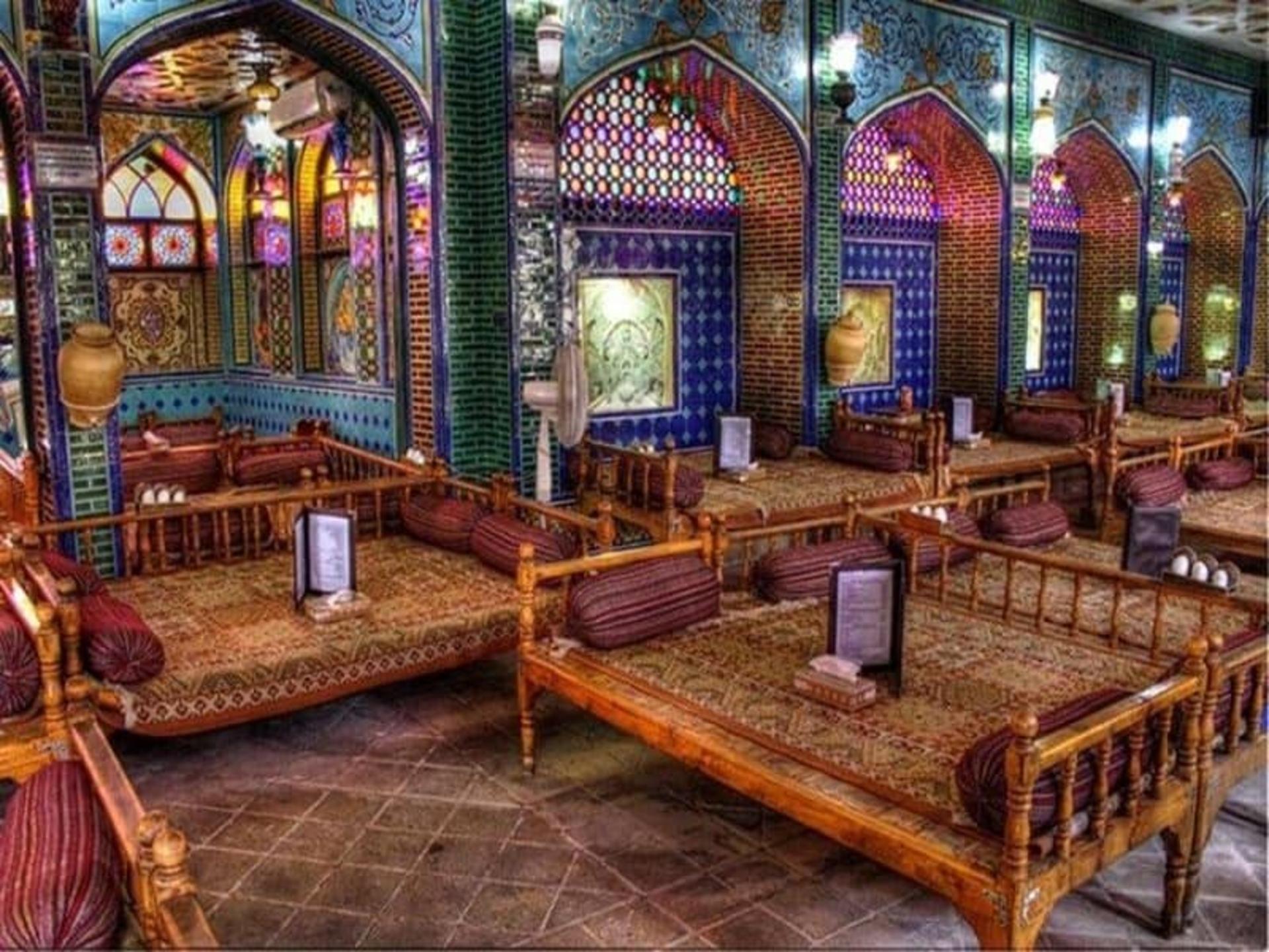 سفره خانه سنتی نقش جهان