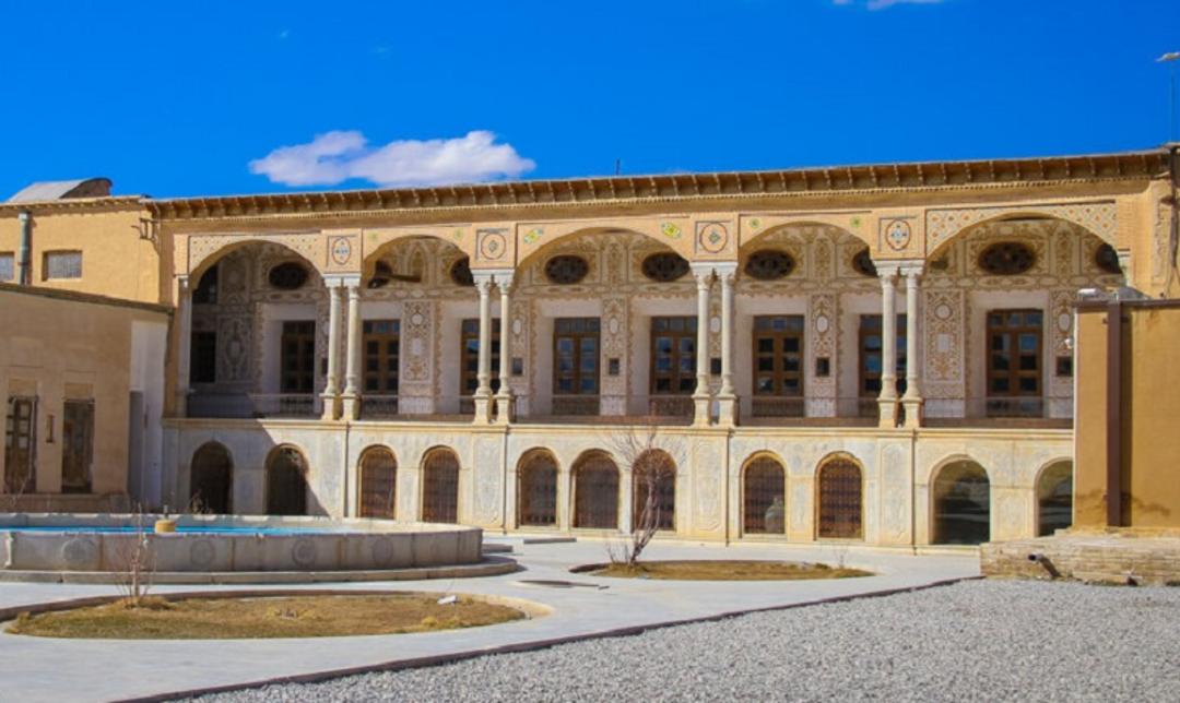 مسیر دسترسی به قلعه چالشتر
