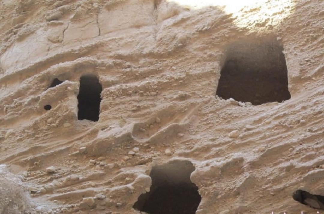 آثار
