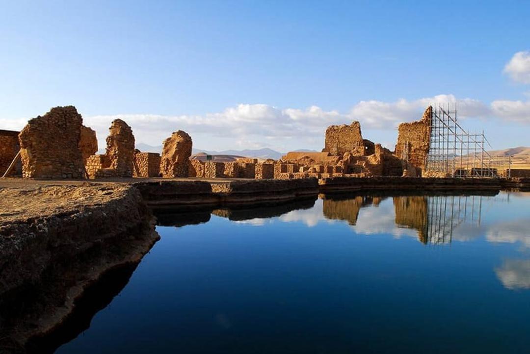 آتشکده آذرگشنسب