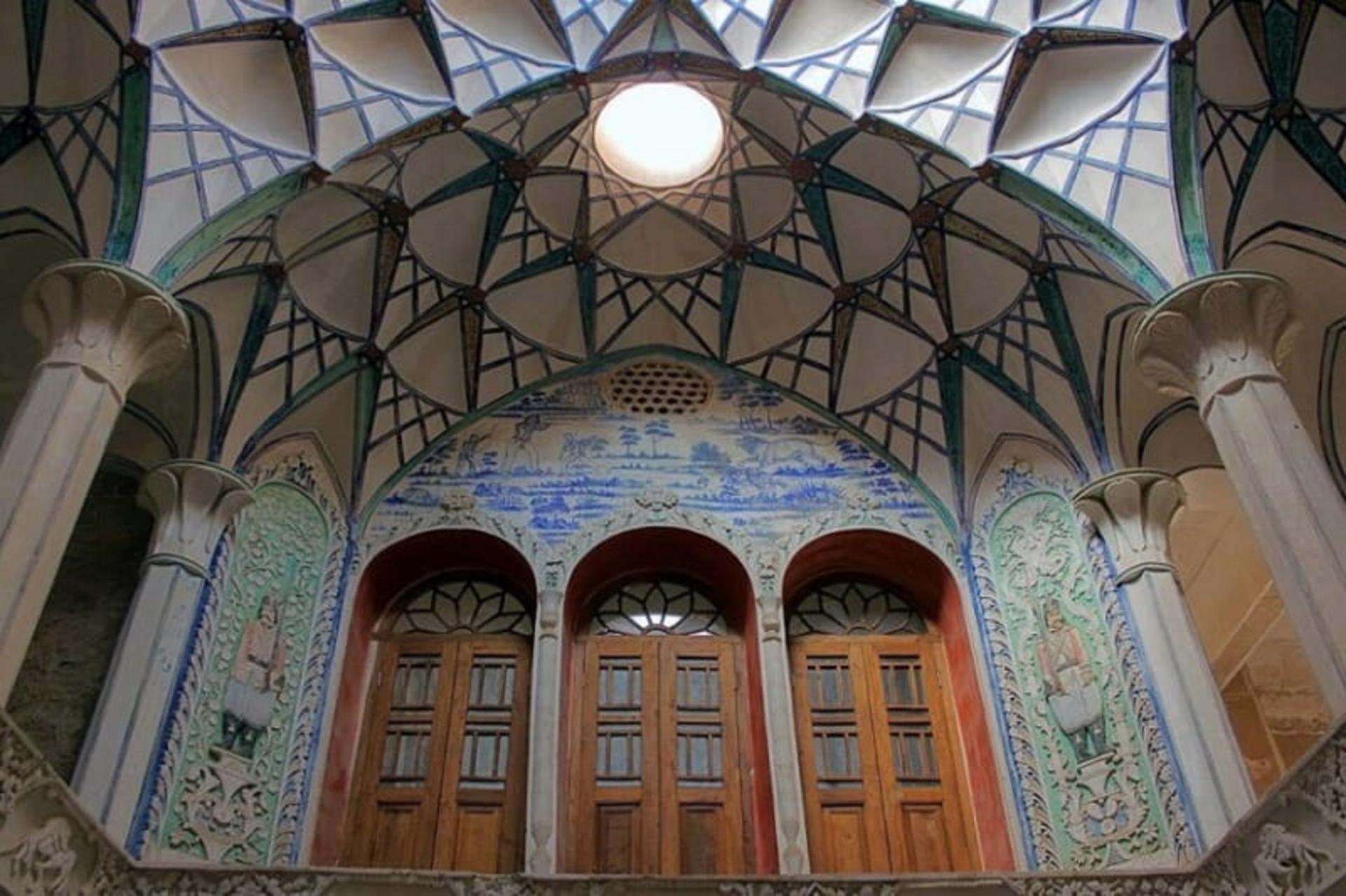 خانه تاریخی بروجردی