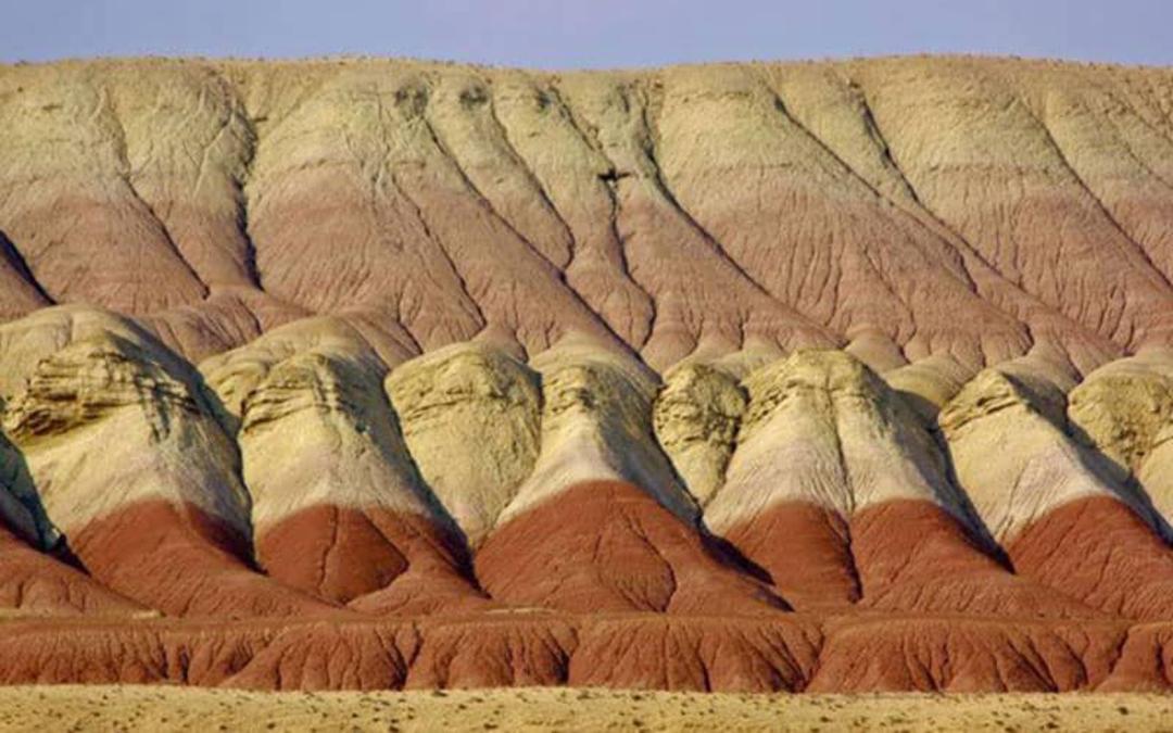 تپه های رنگارنگ