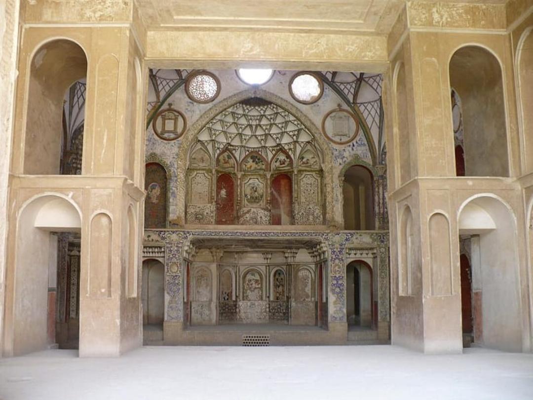 خانه تاریخی بروجردی