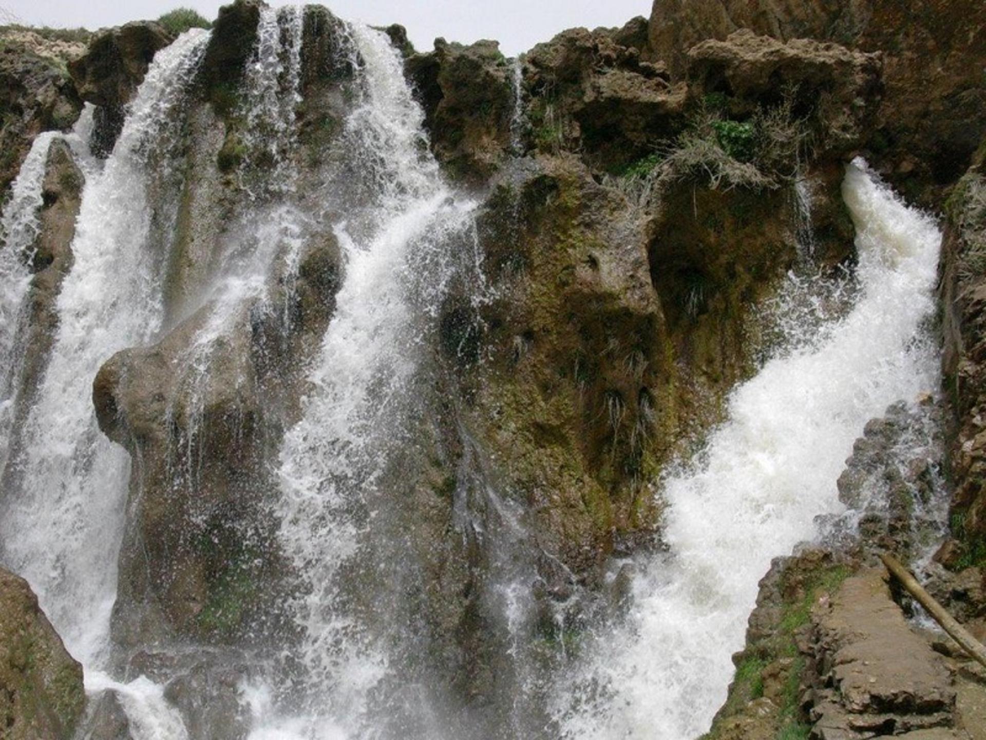 آبشار شیخ علی خان