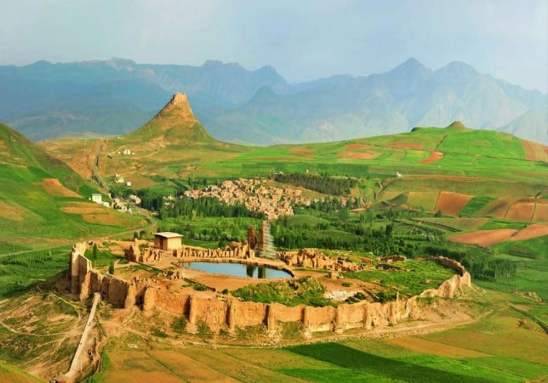 آتشکده آذرگشنسب