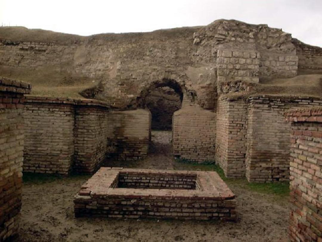 آتشکده آذرگشنسب