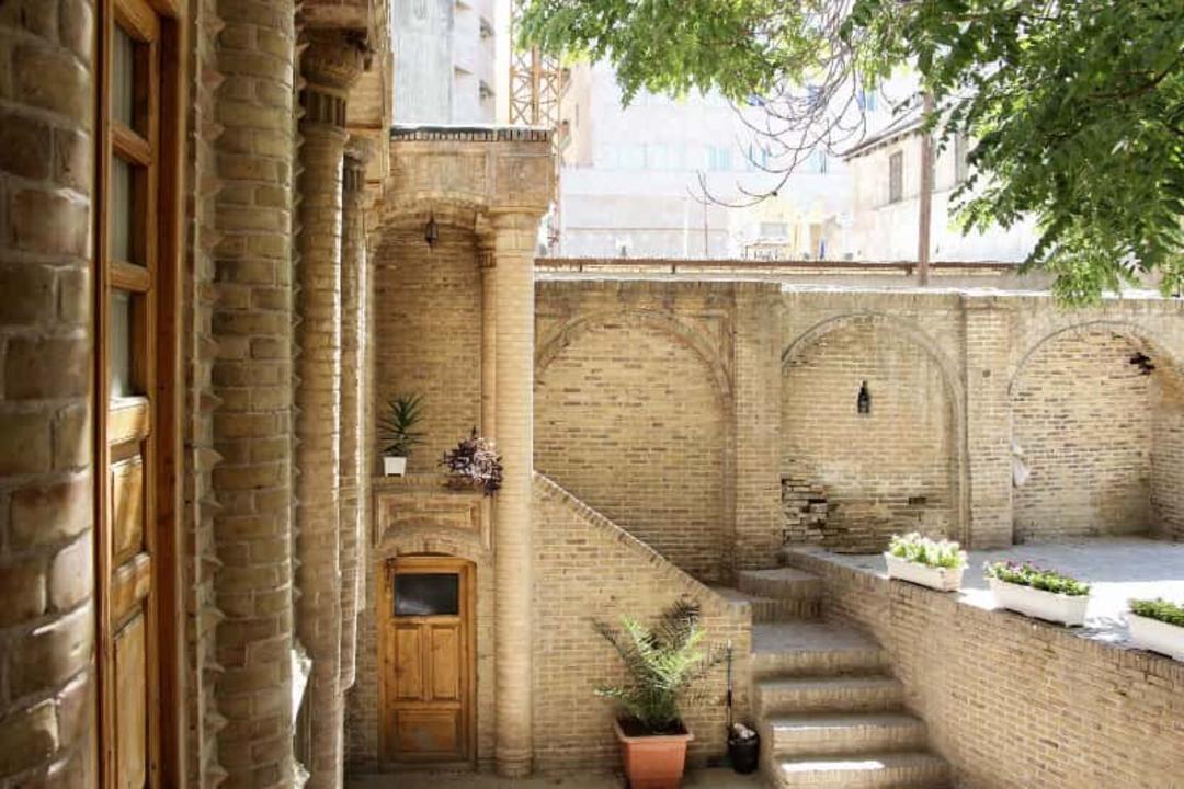 ایوان خانه توکلی مشهد