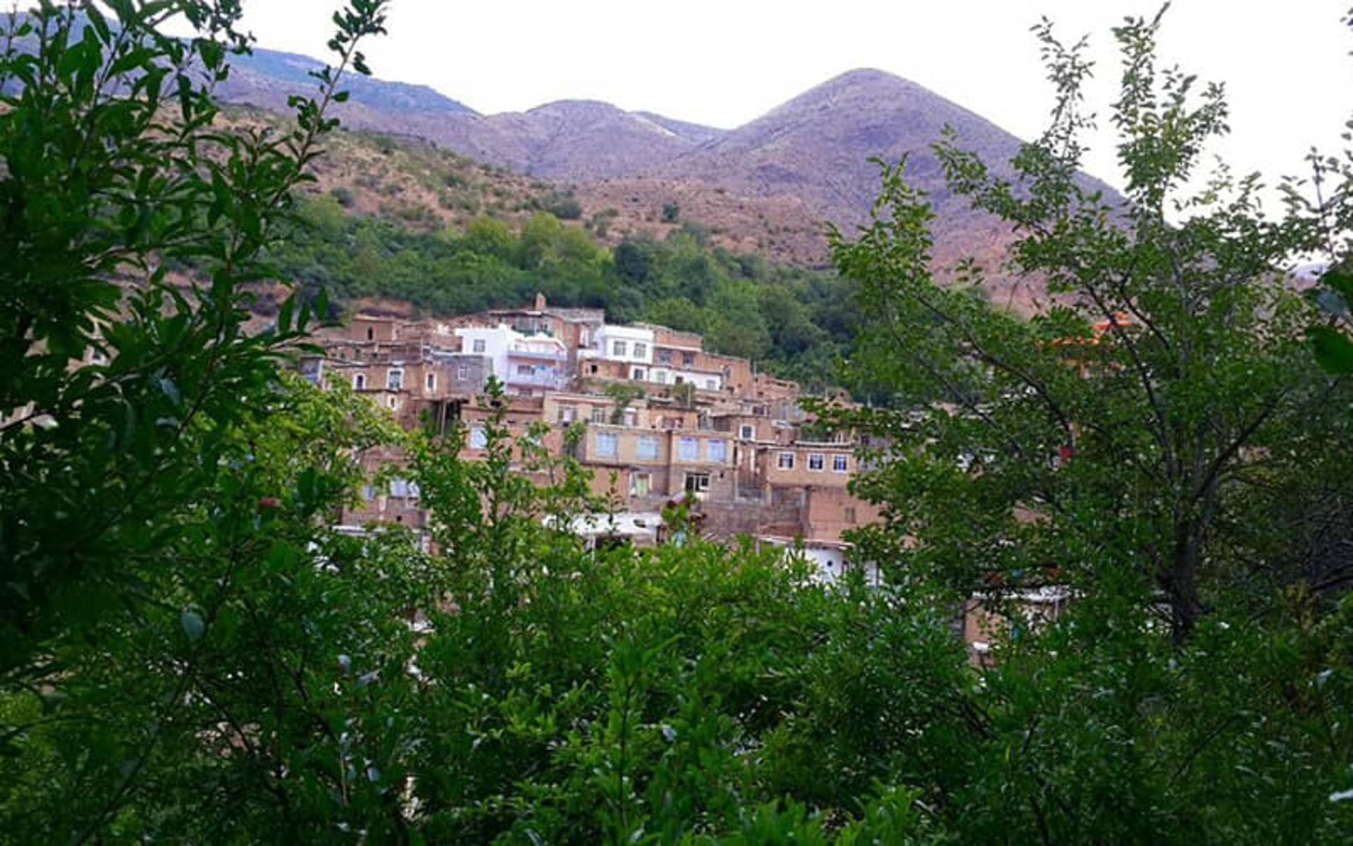 روستای اوشتبین