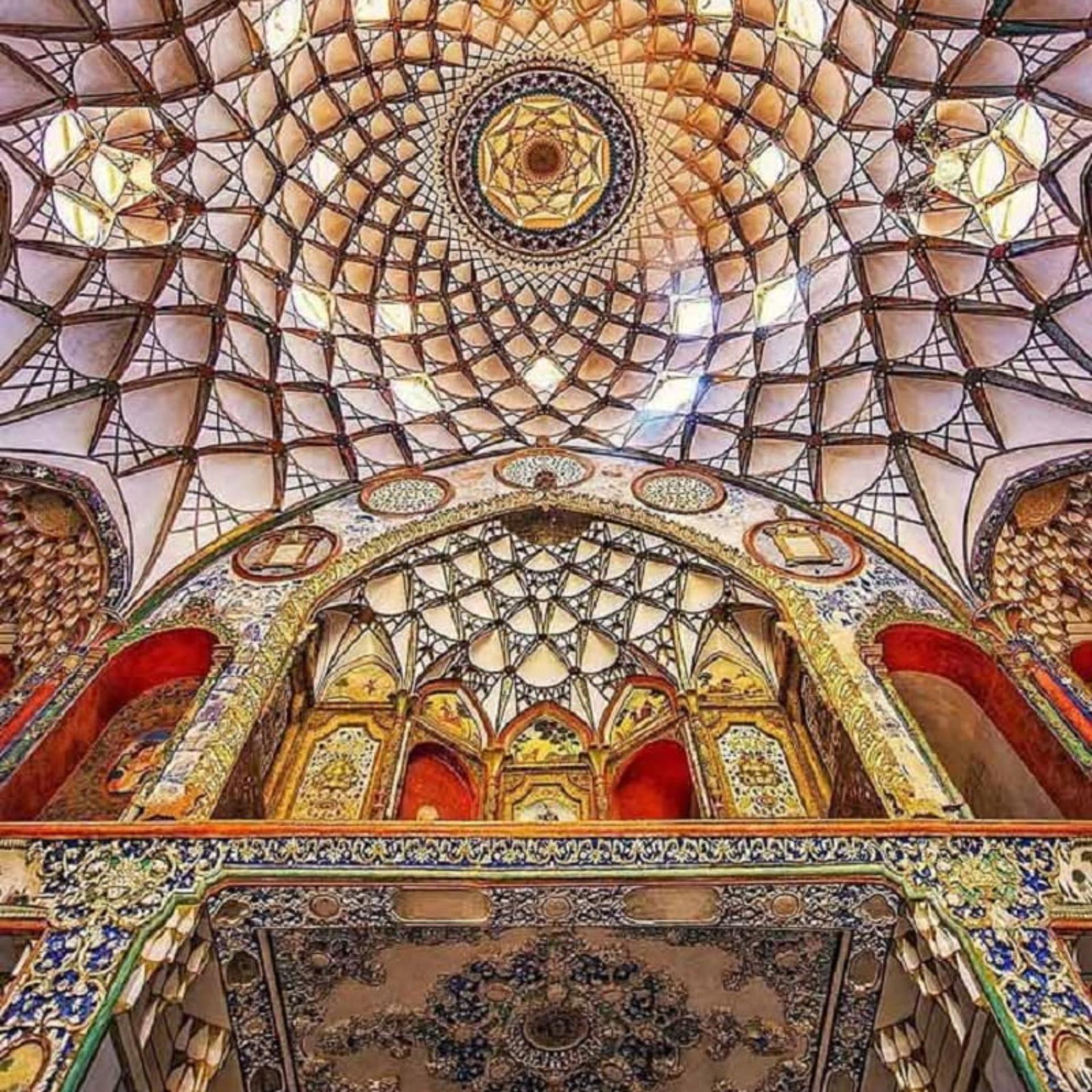 خانه تاریخی بروجردی