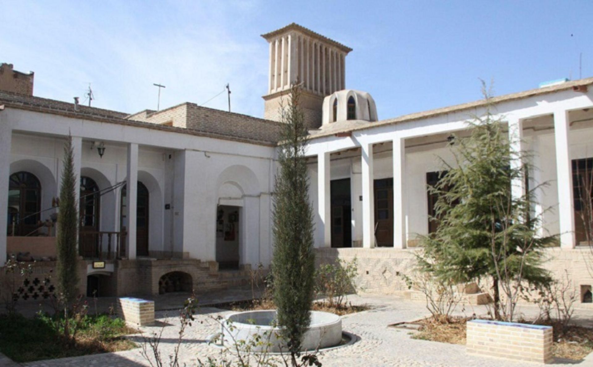 خانه یغمایی ها