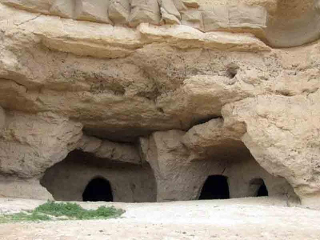 غارهای تیس