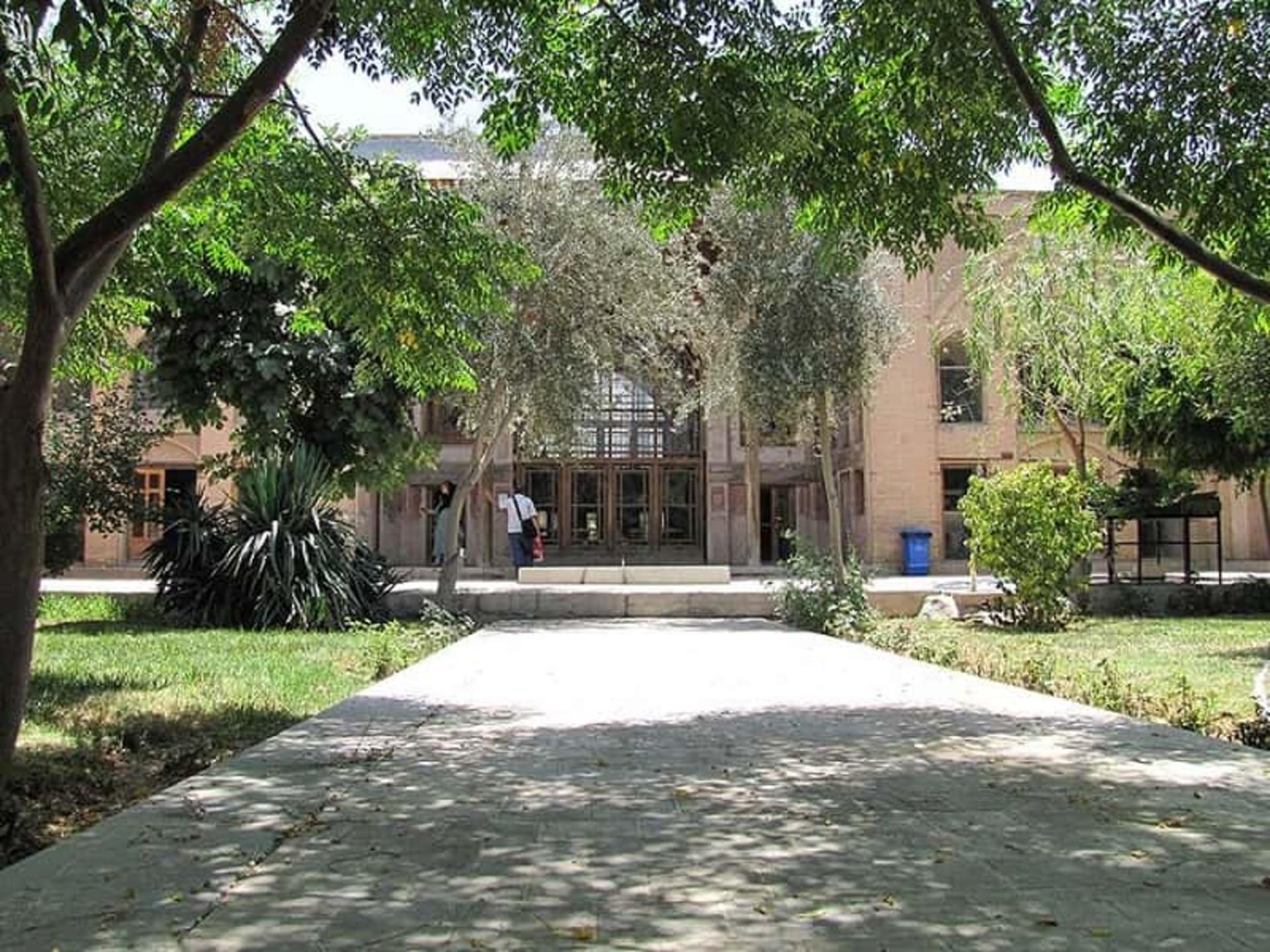 محوطه خانه تاریخی سوکیاس اصفهان 