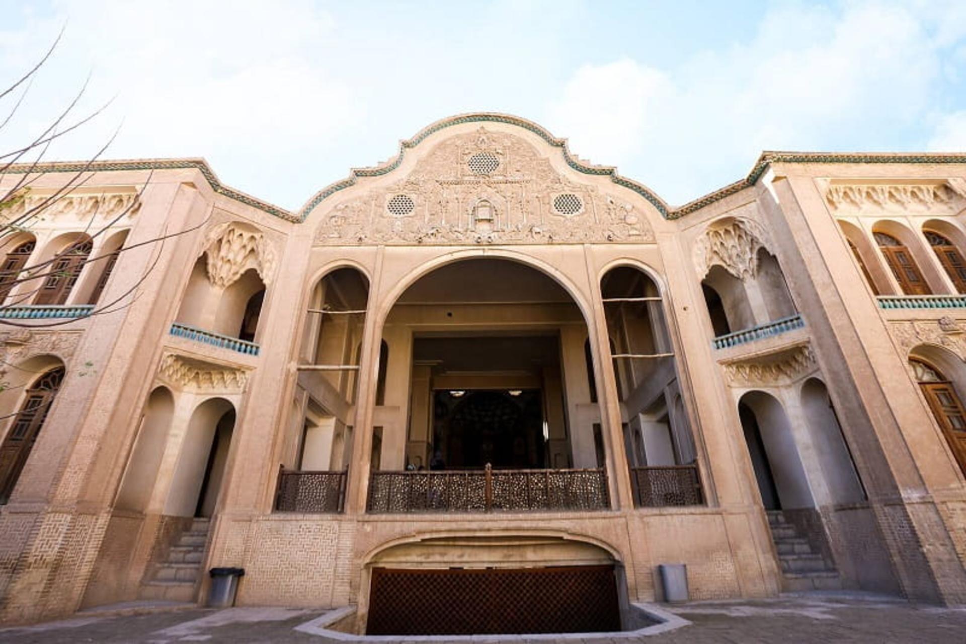 خانه تاریخی بروجردی