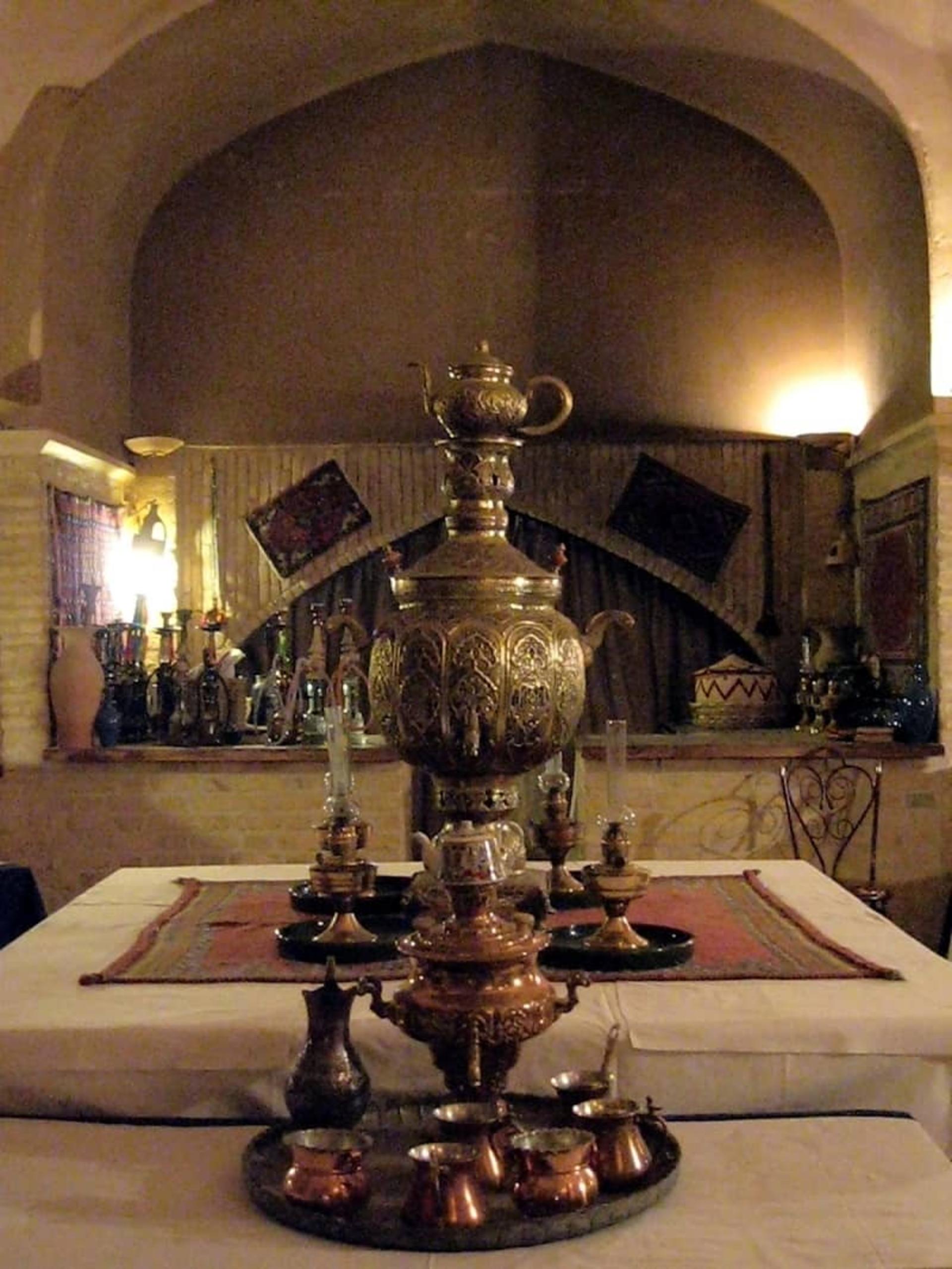 اقامت در کاروانسرای زین الدین