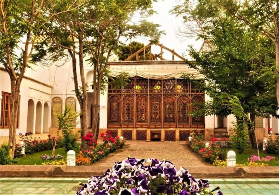 خانه مشروطیت