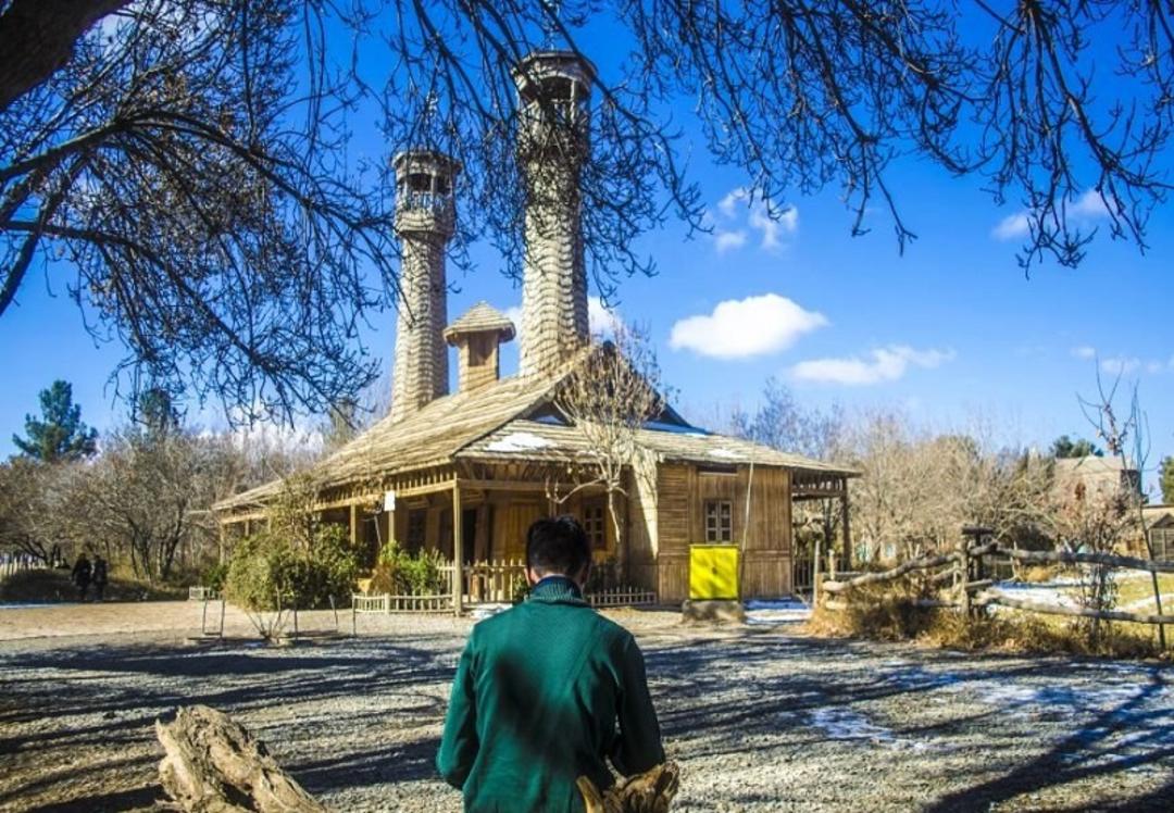 بهترین زمان سفر به دهکده چوبی نیشابور