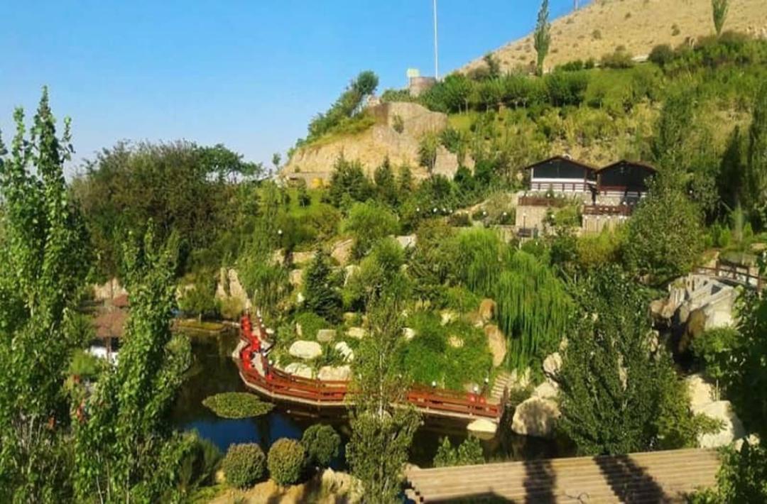 بوستان آبشار تهران