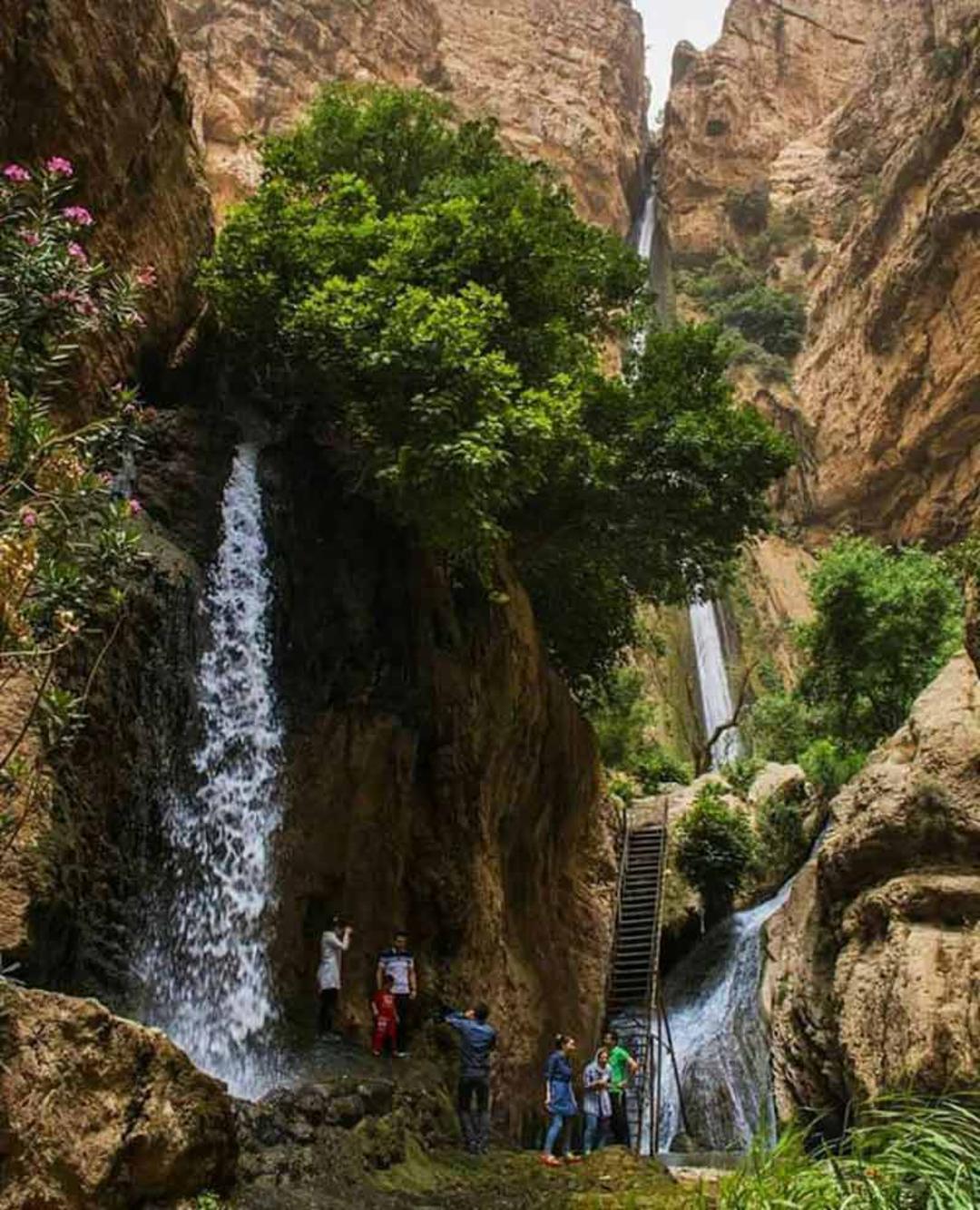 عکاسی در محیط آبشار پیران