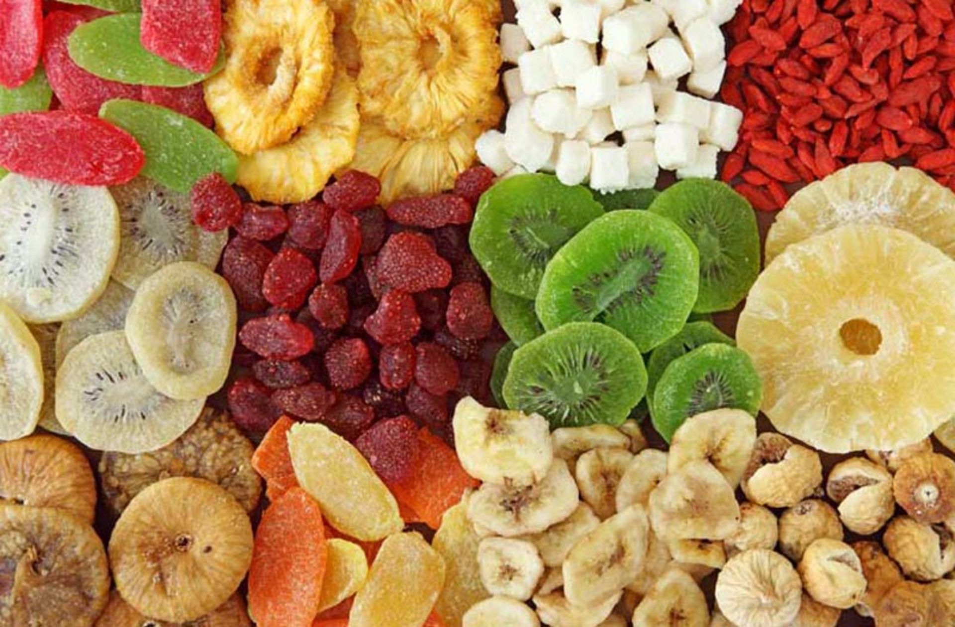 میوه های خشک از نمای بالا