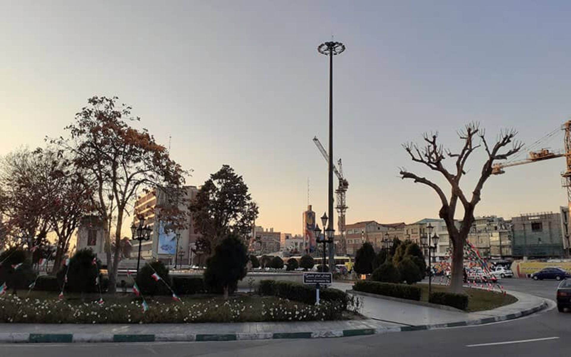 میدان توپخانه