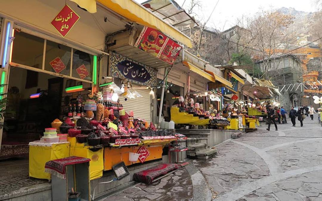 مغازه های فروش تنقلات در دربند