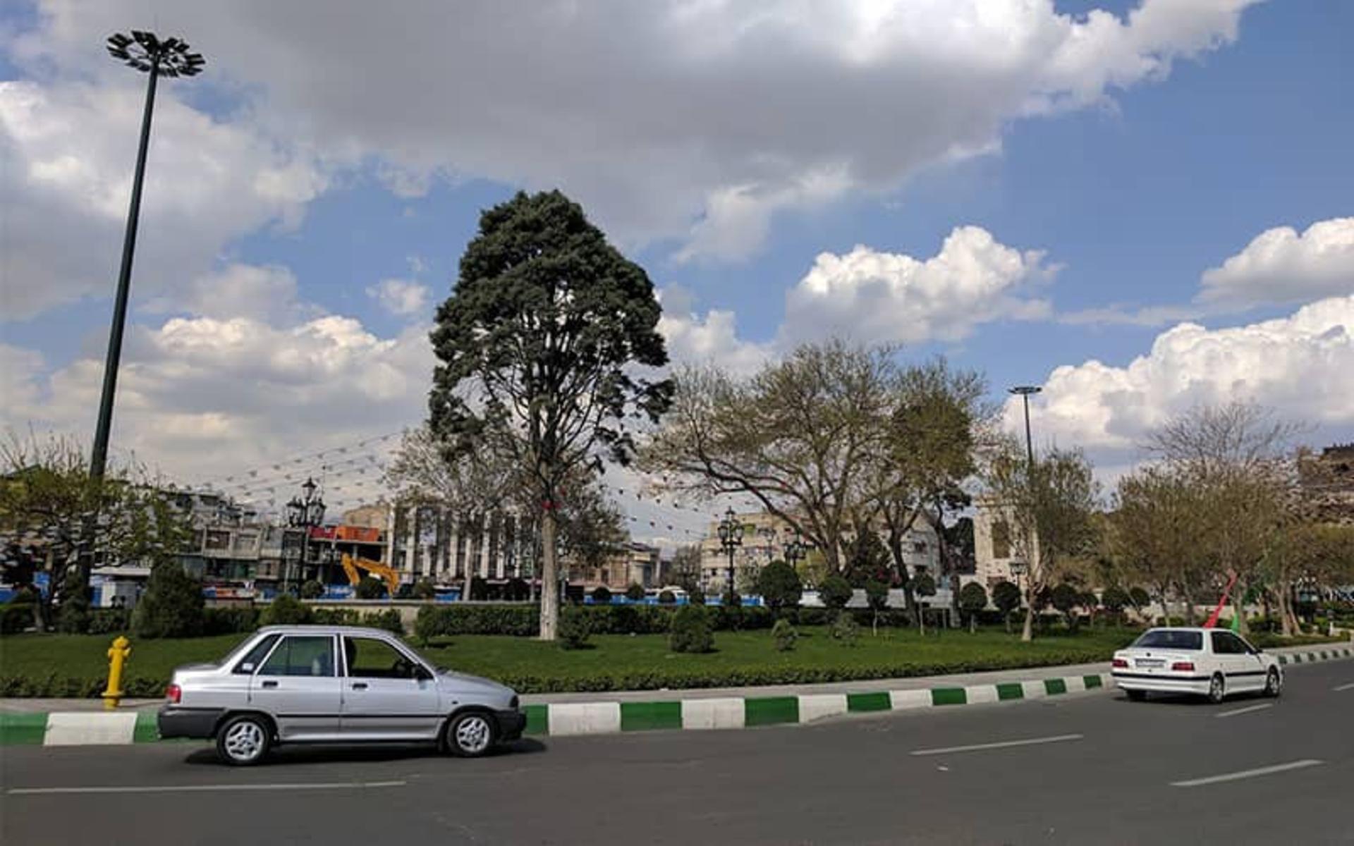 میدان توپخانه