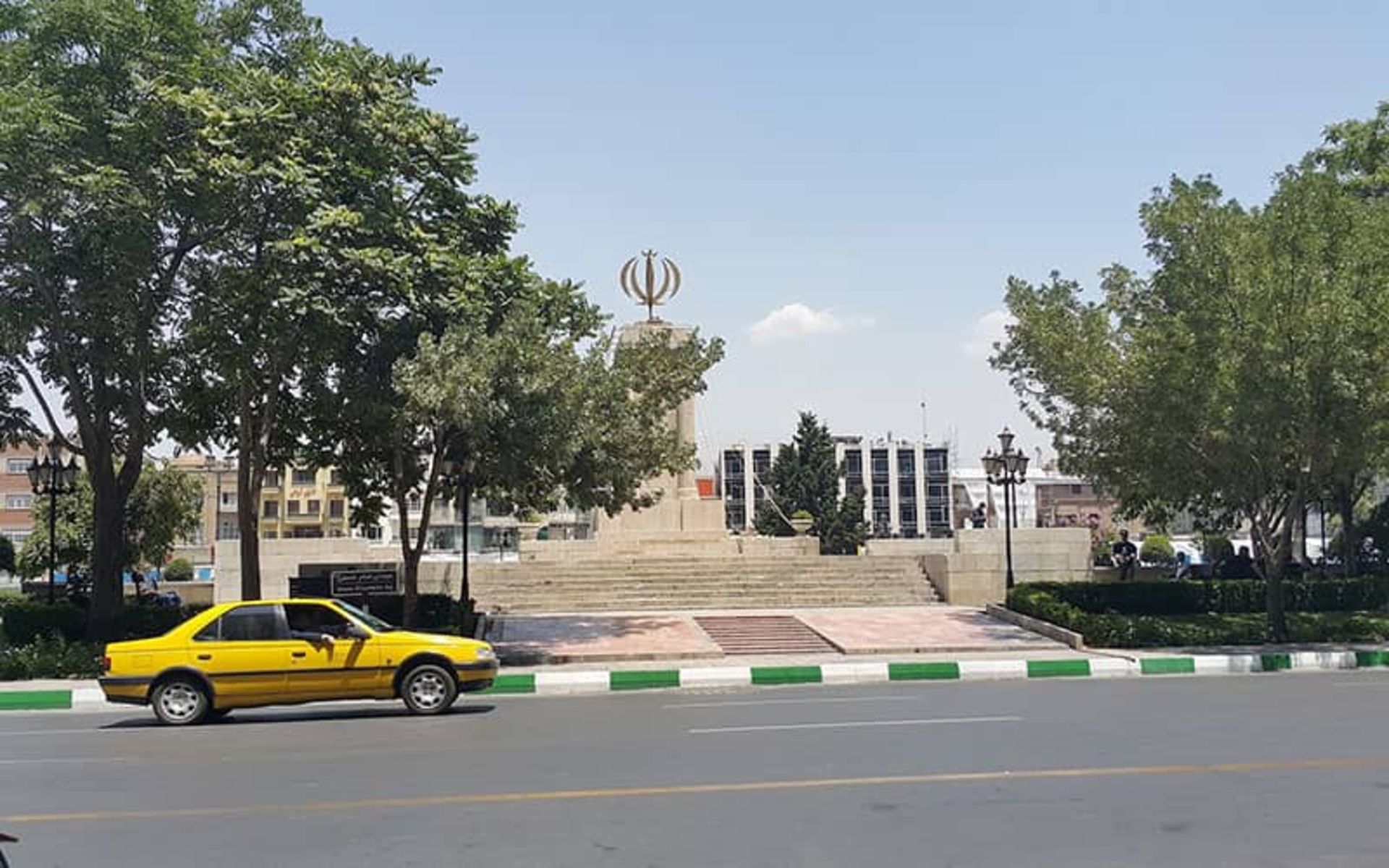 میدان توپخانه