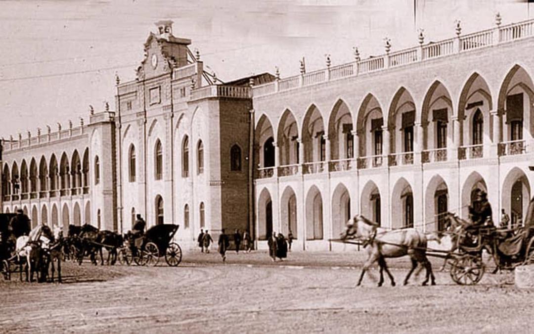 عکس سیاه و سفید از میدان توپخانه