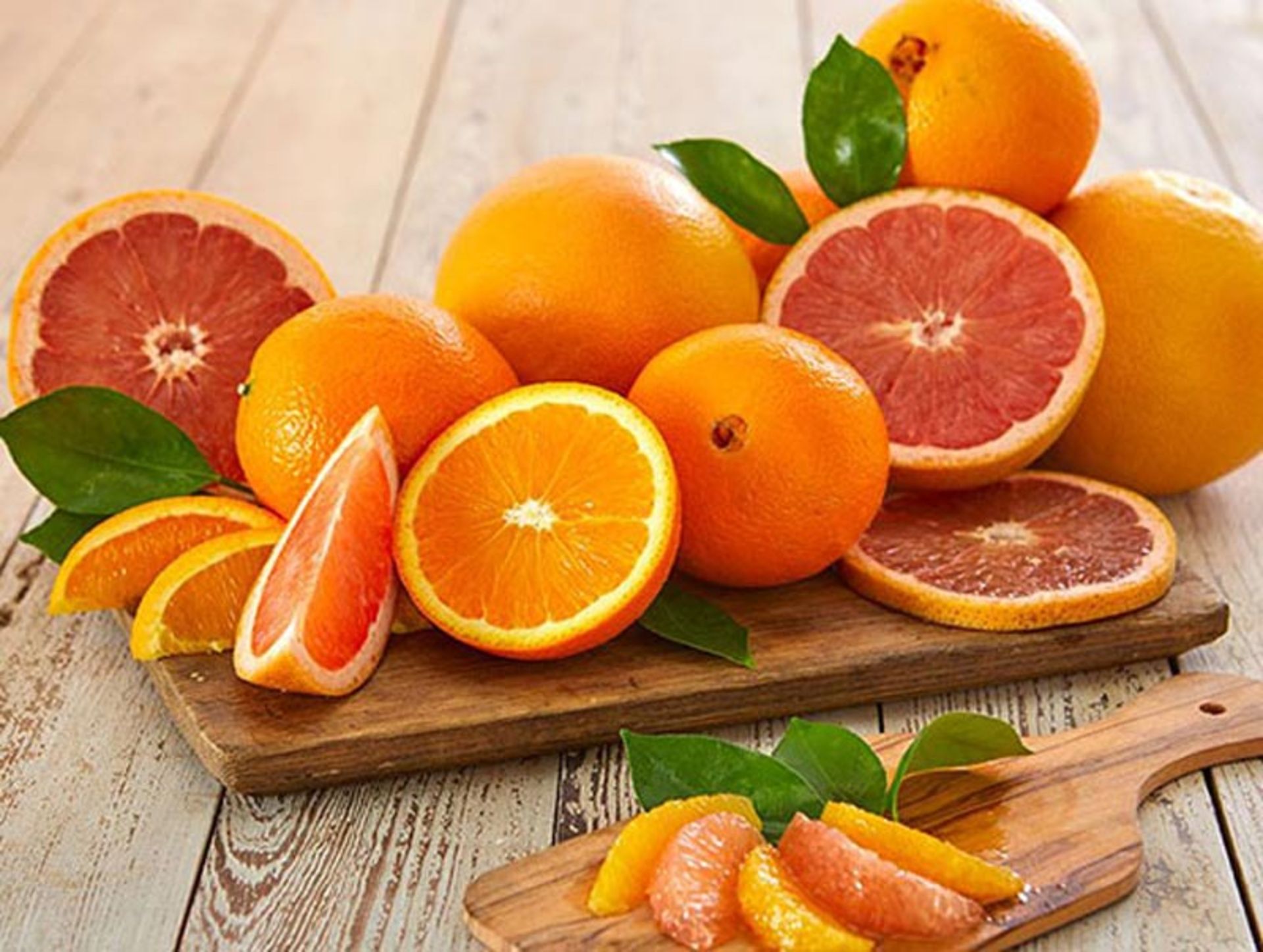 مرکبات روی صفحه چوبی