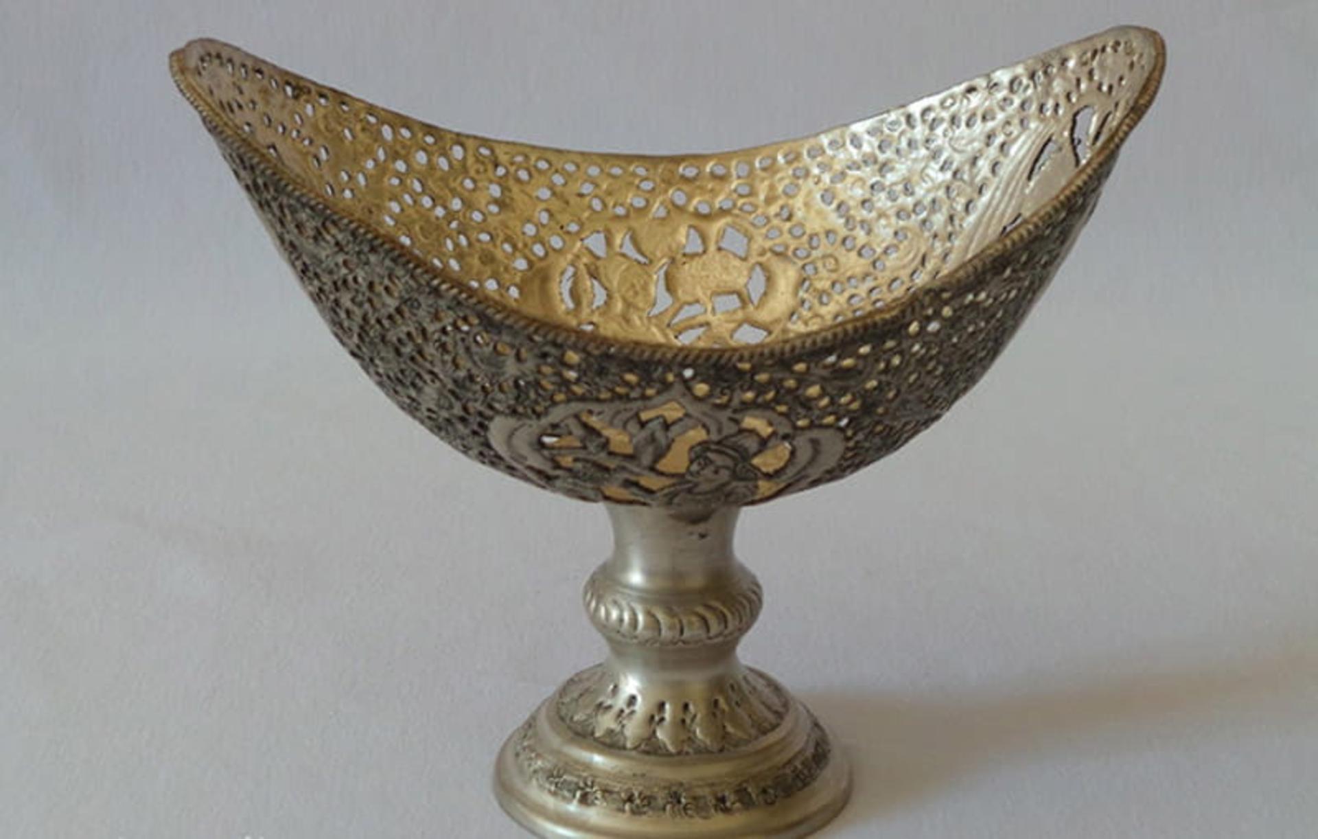 ظرف فلزی معرق کاری