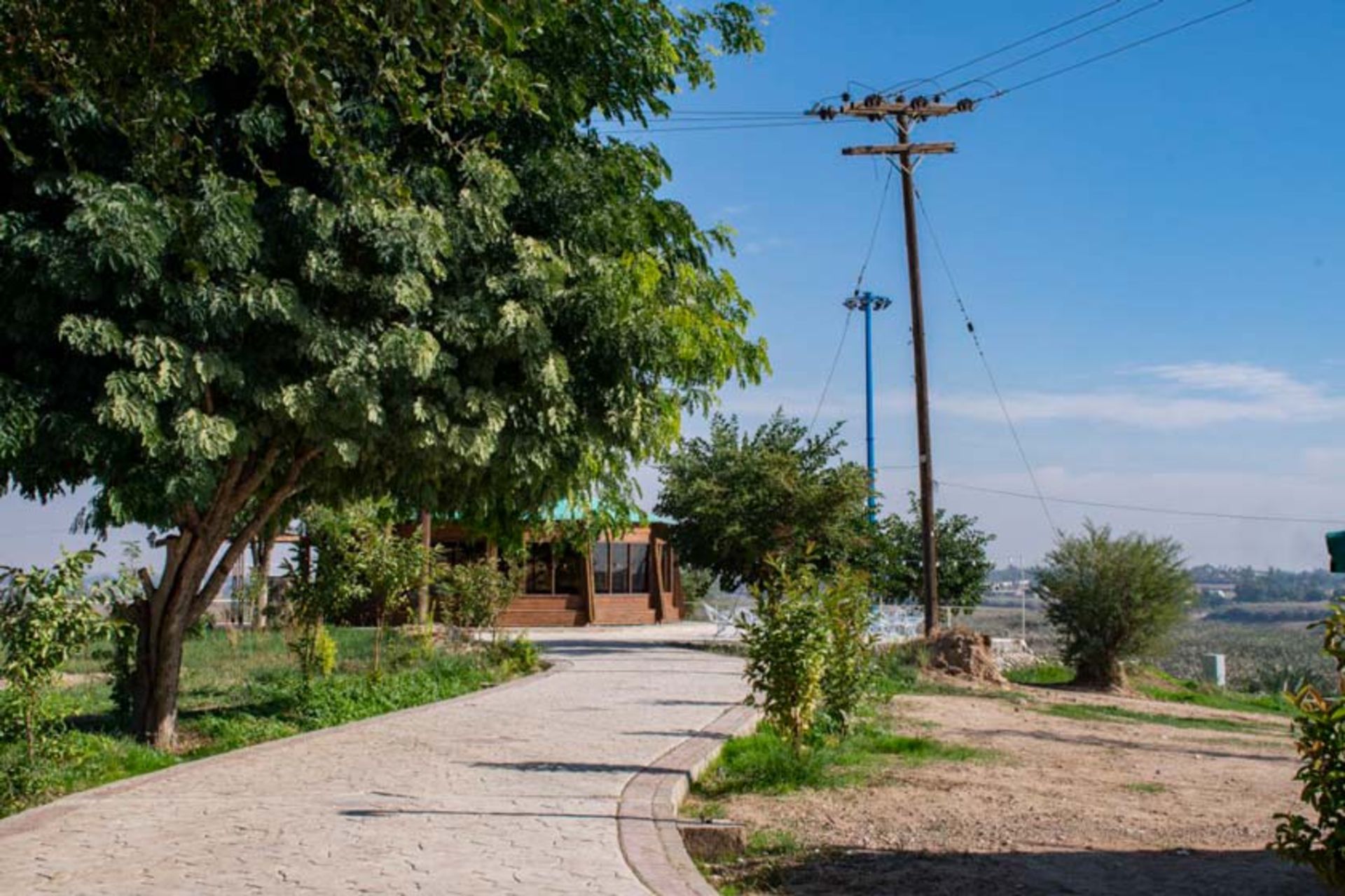 دهکده گردشگری ساحلی والفجر