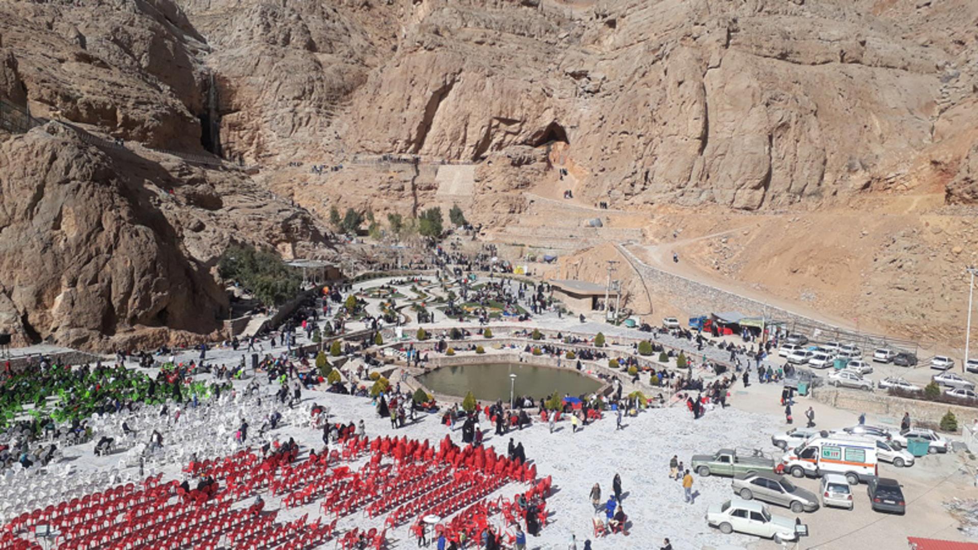 مراسم نوروز در چشمه لادر