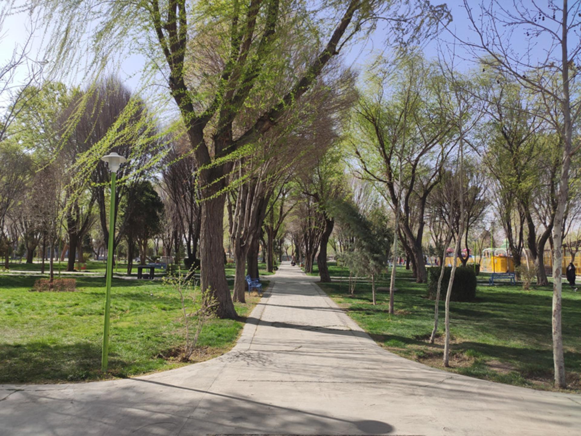 مسیر پیاده روی پارک ساحلی زرین شهر