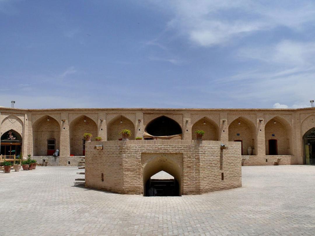 کاروانسرای شاه عباسی میبد