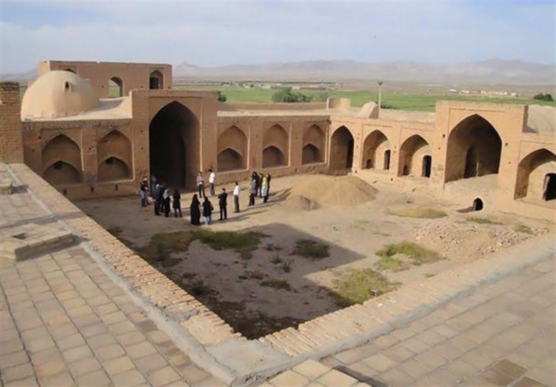 کاروانسرای دو دهک