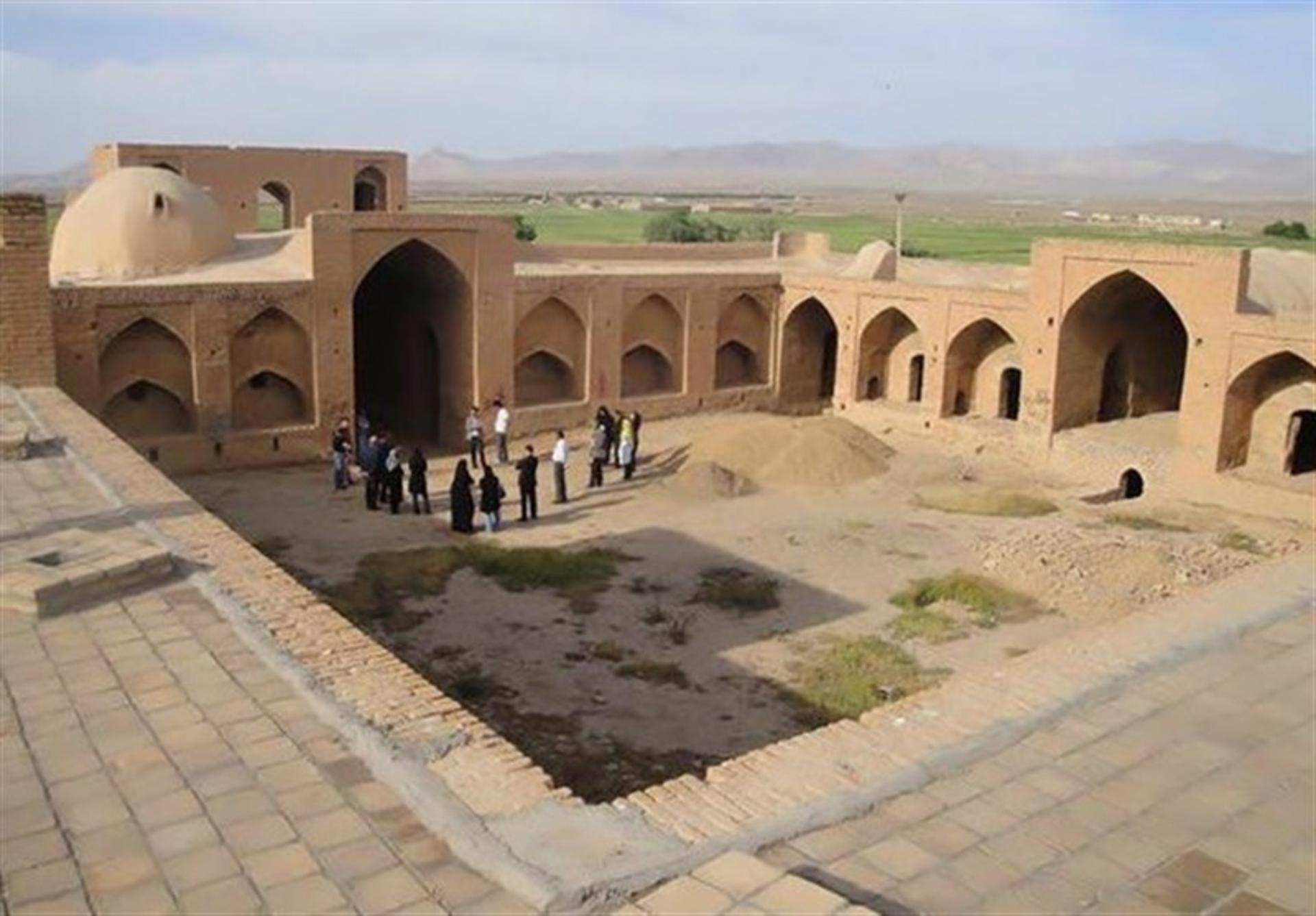 کاروانسرای دو دهک
