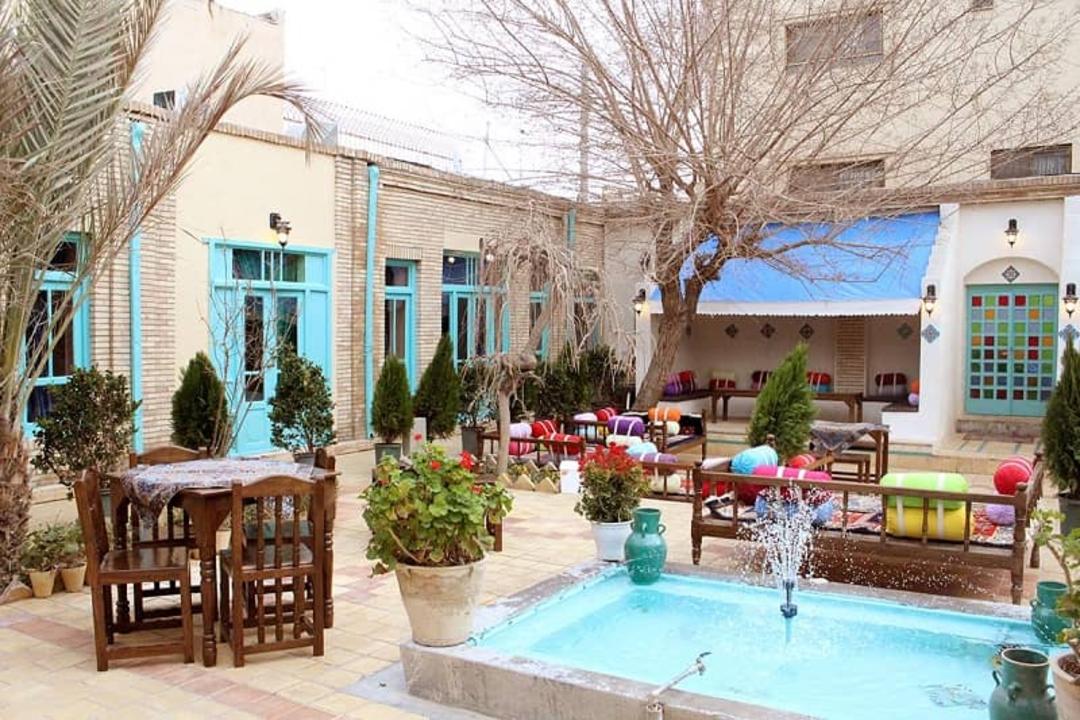 اقامتگاه بوم گردی سرای سنتی هاتف اصفهان