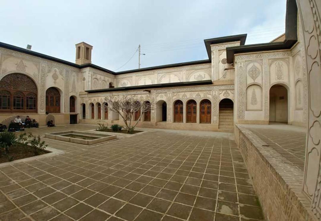 بادگیر خانه طباطبایی ها