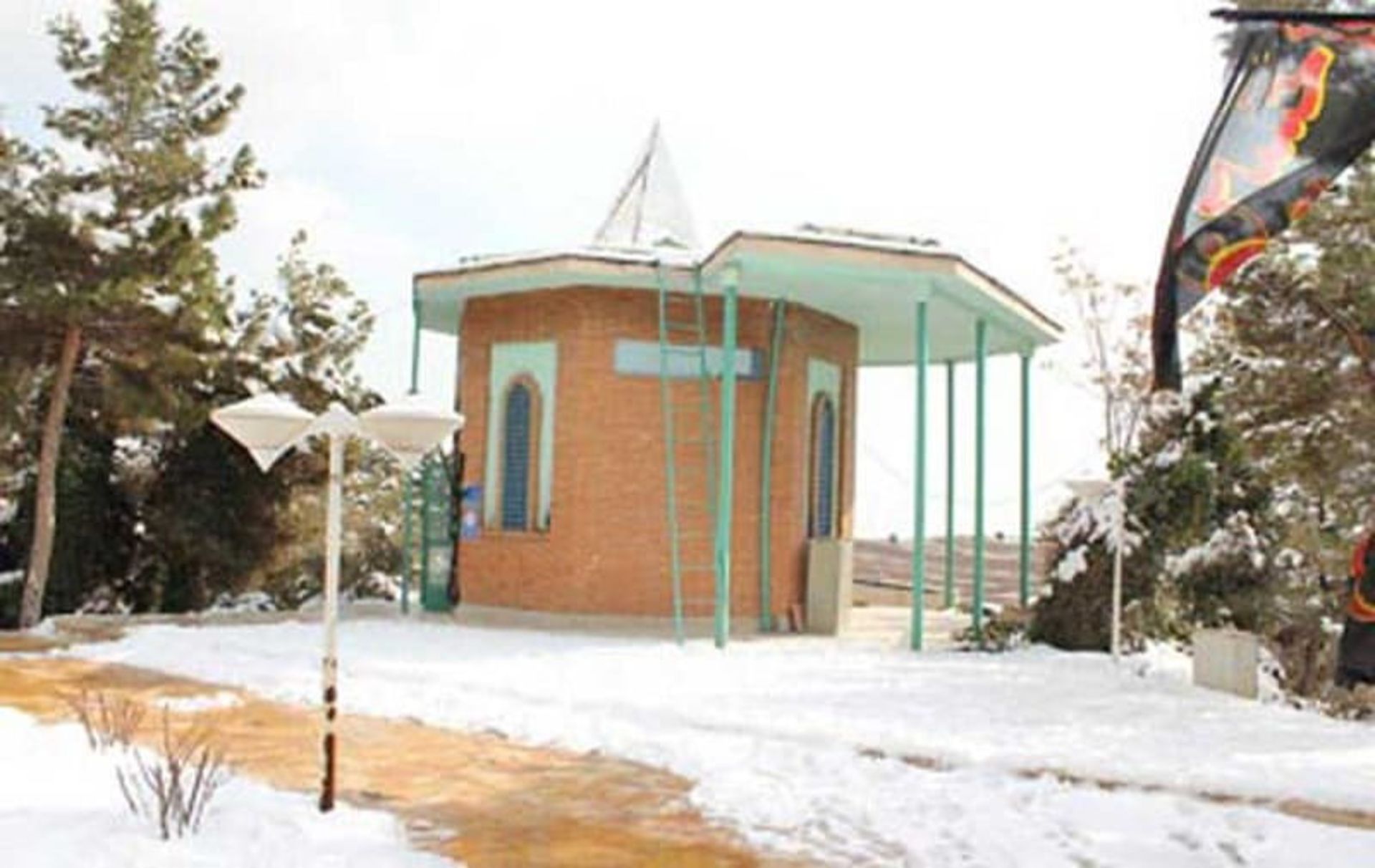 امامزاده عزیز