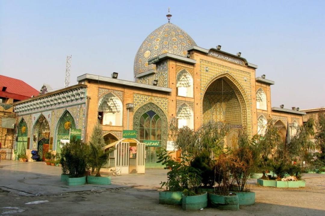 بقعه امام‌‌زاده زید در بازار بزرگ تهران